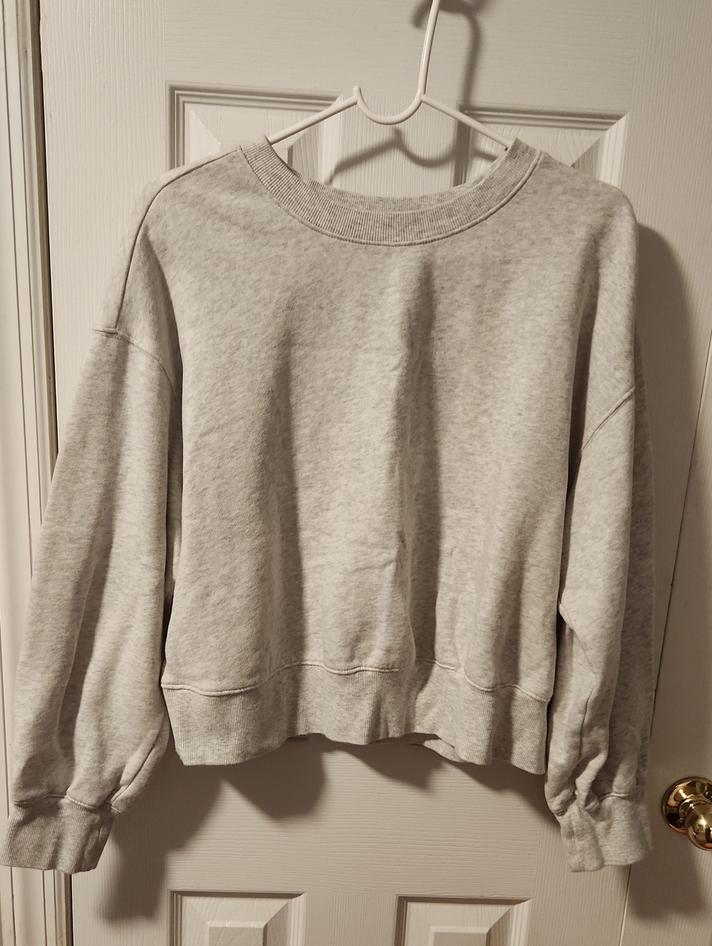 Old Navy Light Gray Crewneck Sweater - L